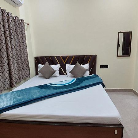 Narayani Paying Guest House Varanasi Exterior photo