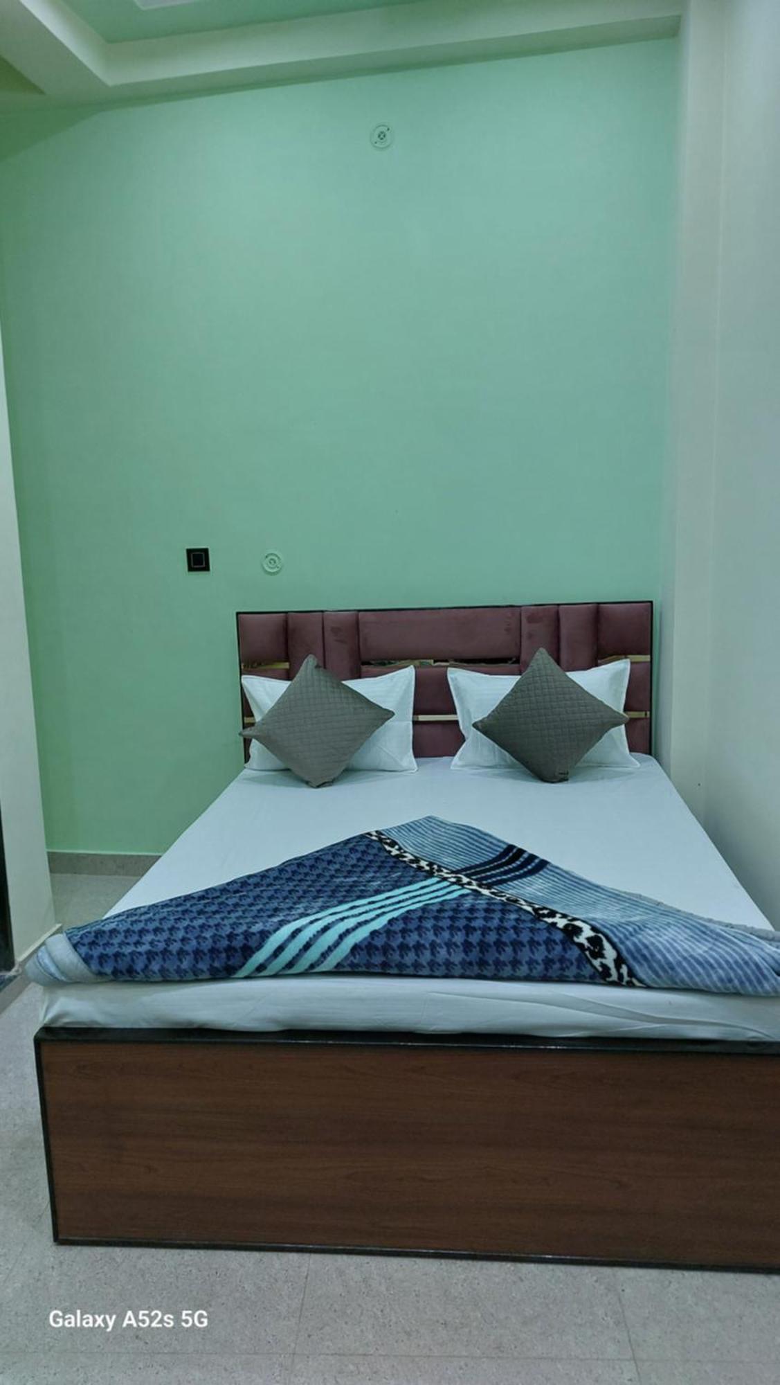 Narayani Paying Guest House Varanasi Exterior photo