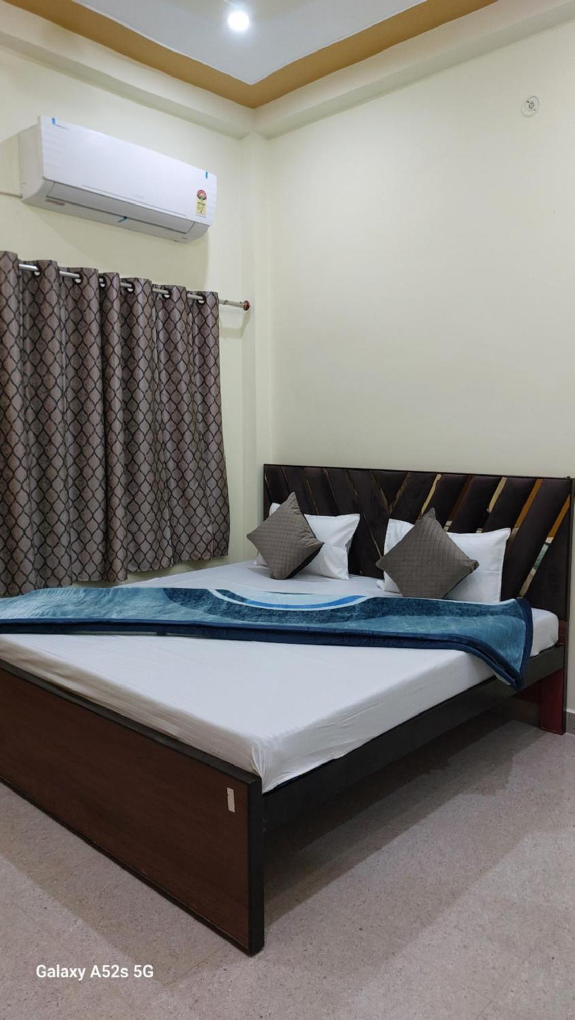 Narayani Paying Guest House Varanasi Exterior photo