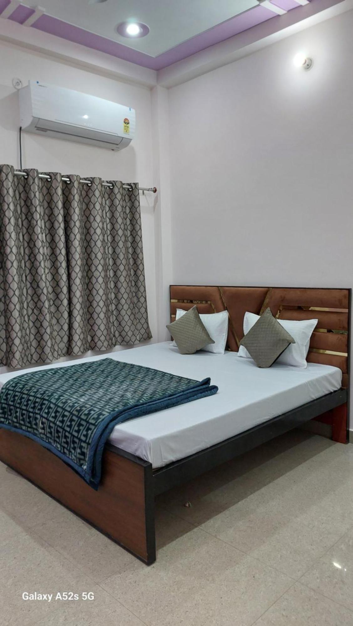 Narayani Paying Guest House Varanasi Exterior photo