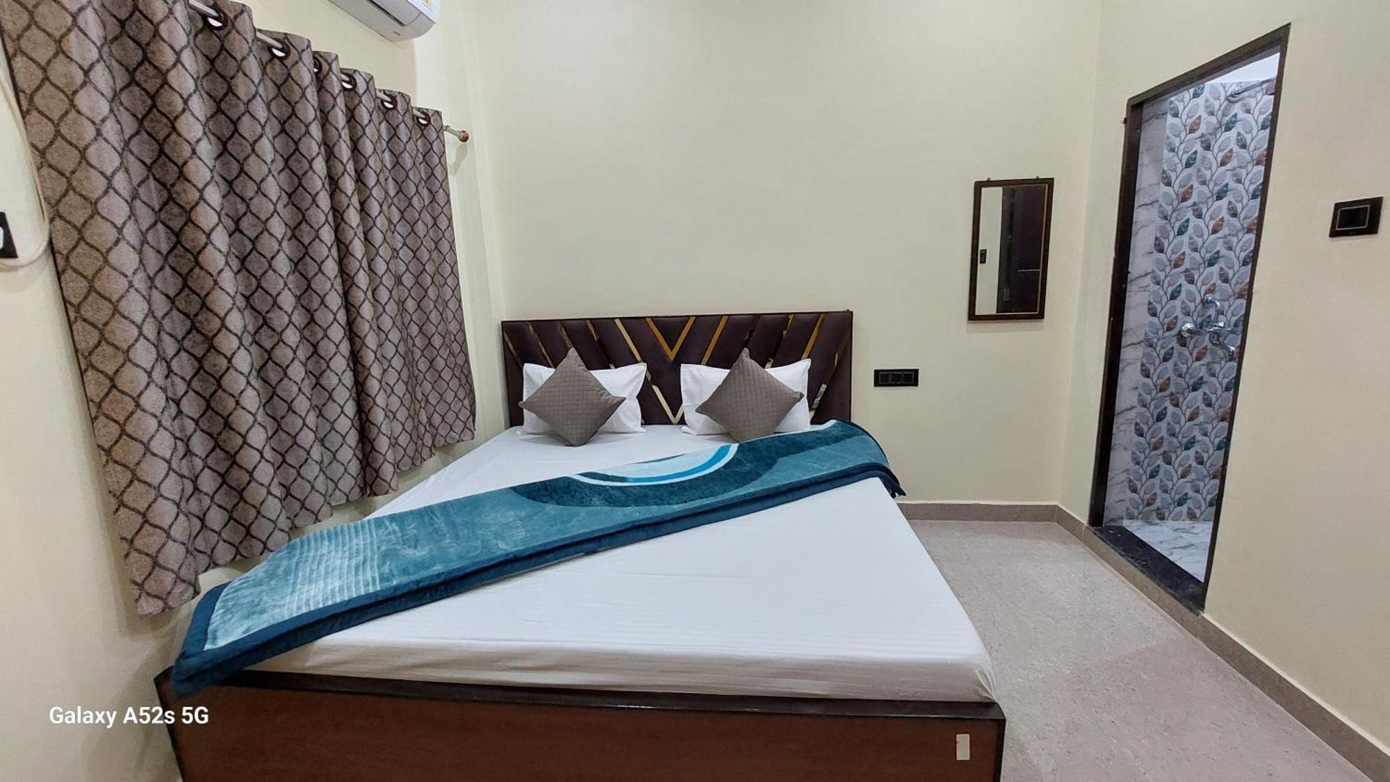 Narayani Paying Guest House Varanasi Exterior photo