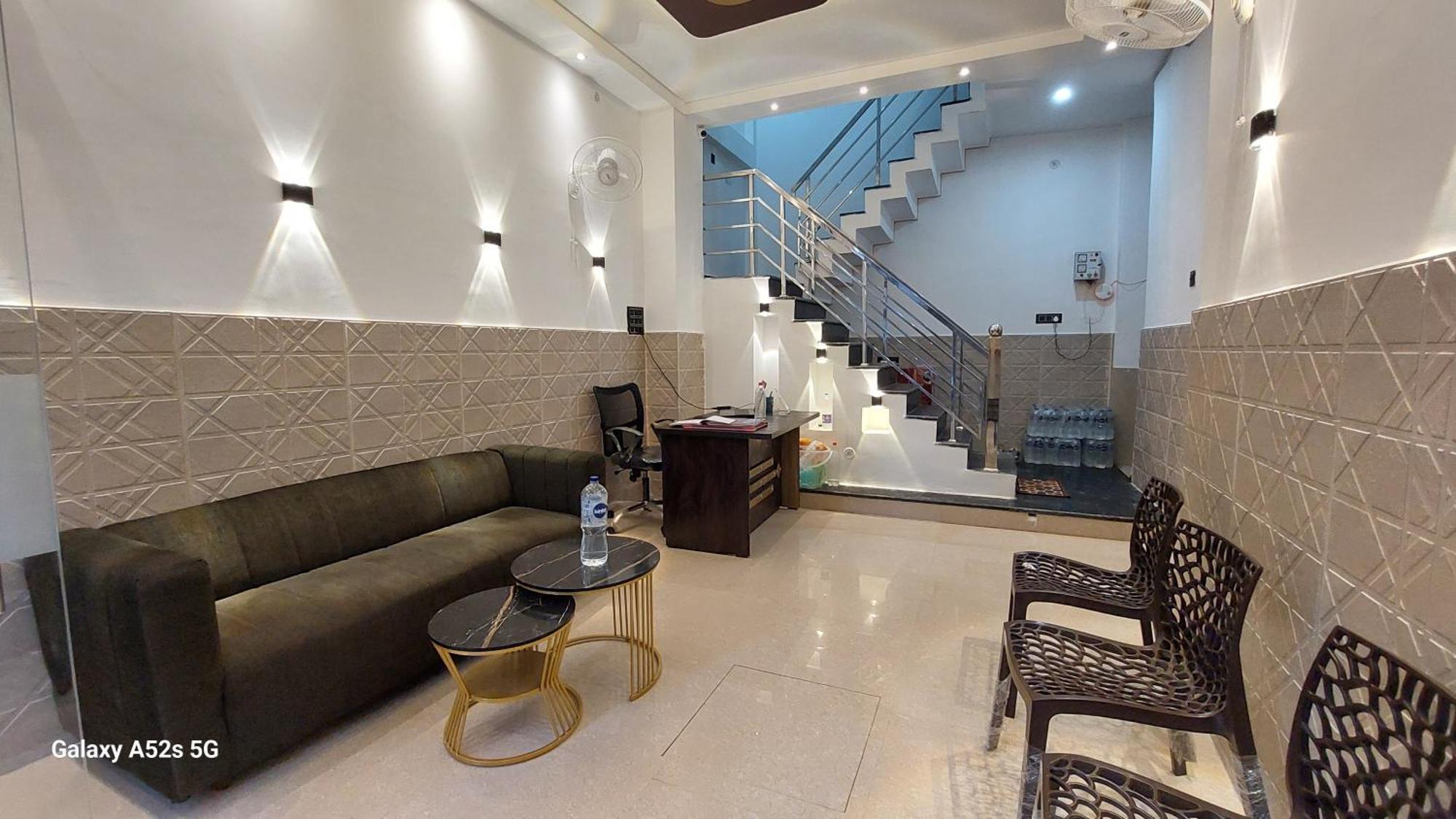 Narayani Paying Guest House Varanasi Exterior photo