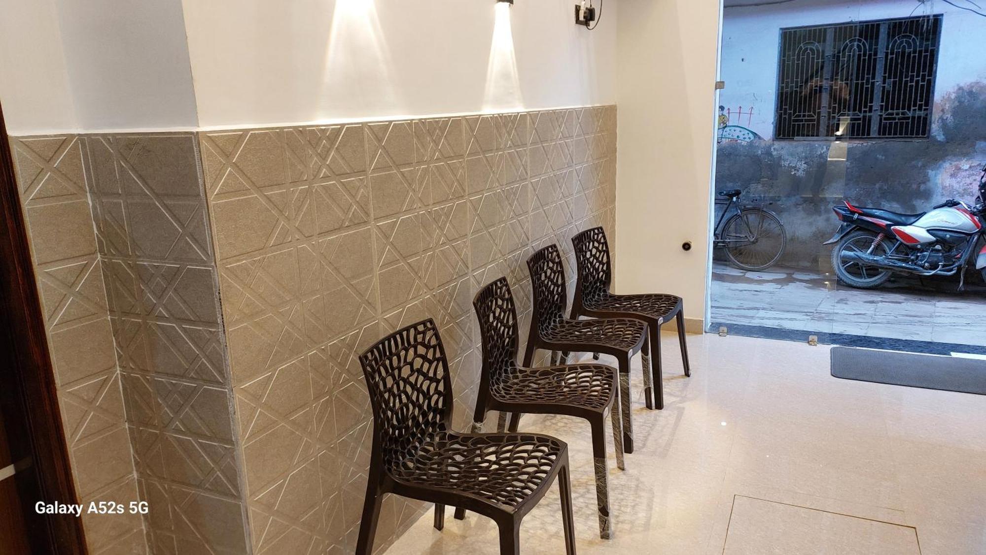 Narayani Paying Guest House Varanasi Exterior photo